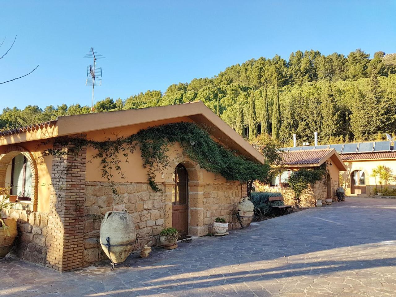 Agriturismo Il Drago Piazza Armerina Dış mekan fotoğraf